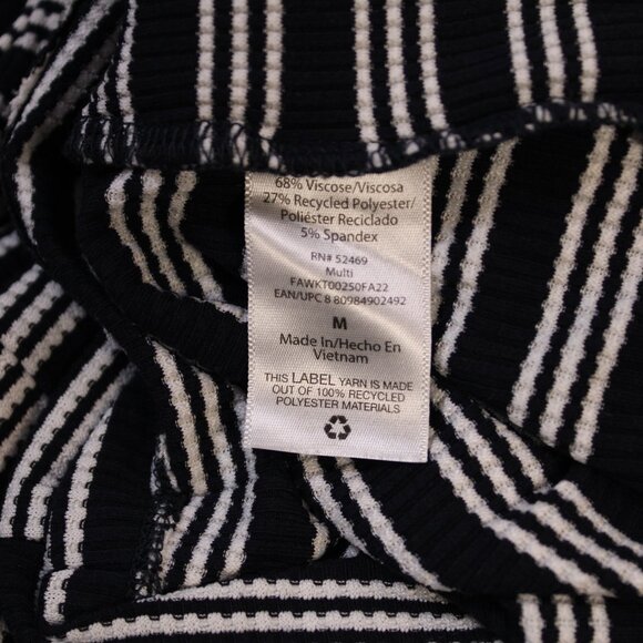 Free Assembly Women's Button Shoulder Mock Neck Ribbed Top, Dark Navy, Size Med - Picture 7 of 11